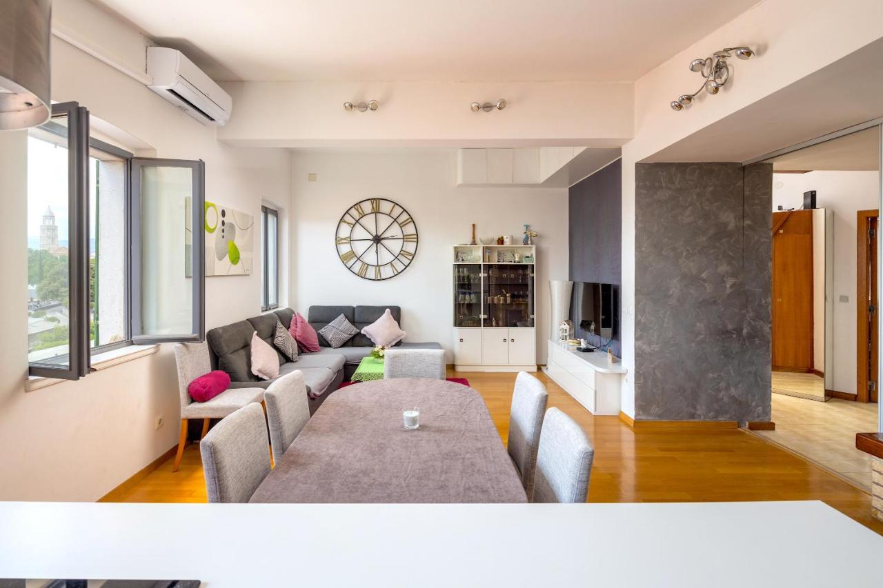 Luxury Apartment Olavia Rooftop Terrace & Seaview สปลิท ภายนอก รูปภาพ