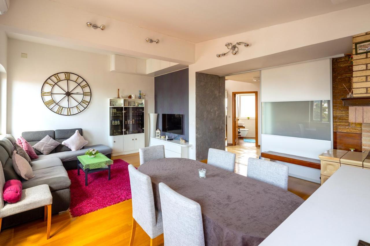 Luxury Apartment Olavia Rooftop Terrace & Seaview สปลิท ภายนอก รูปภาพ