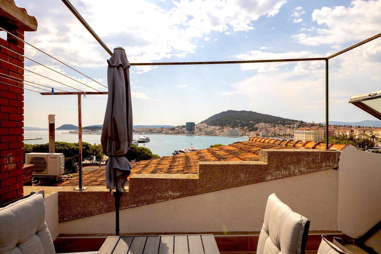 Luxury Apartment Olavia Rooftop Terrace & Seaview สปลิท ภายนอก รูปภาพ