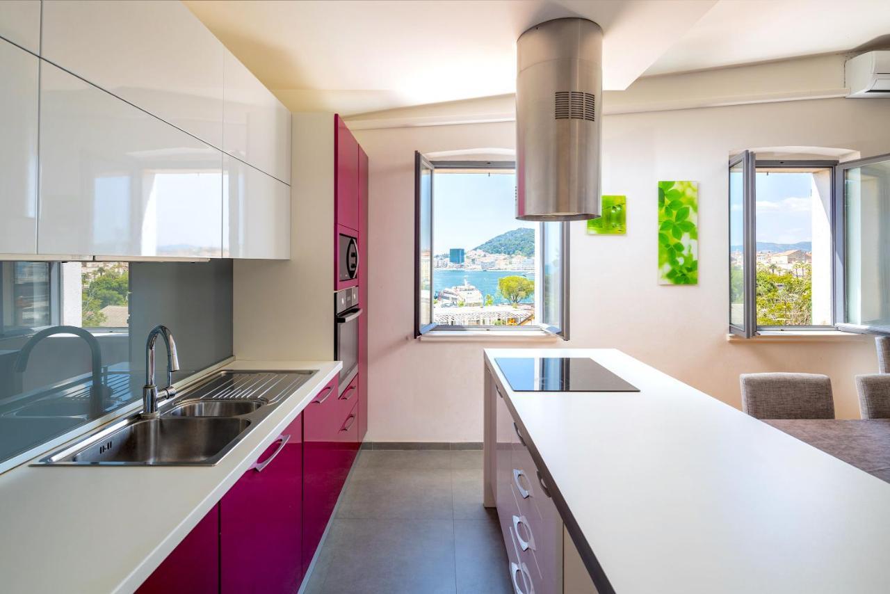 Luxury Apartment Olavia Rooftop Terrace & Seaview สปลิท ภายนอก รูปภาพ