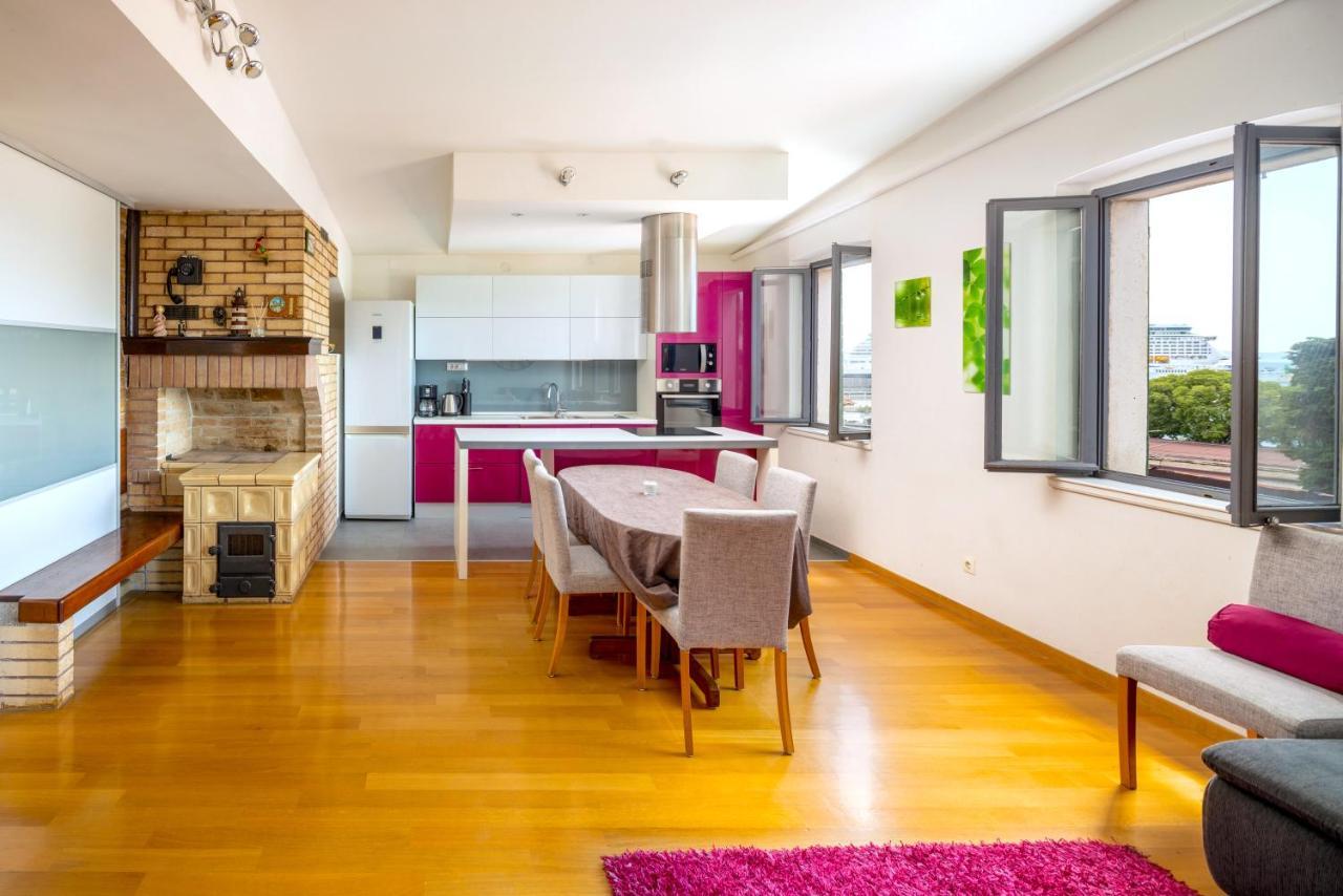 Luxury Apartment Olavia Rooftop Terrace & Seaview สปลิท ภายนอก รูปภาพ