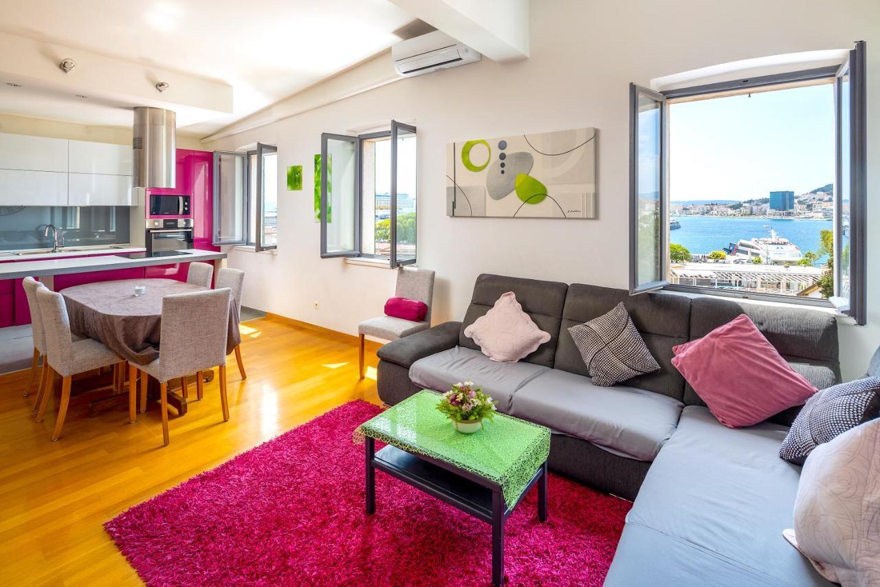 Luxury Apartment Olavia Rooftop Terrace & Seaview สปลิท ภายนอก รูปภาพ