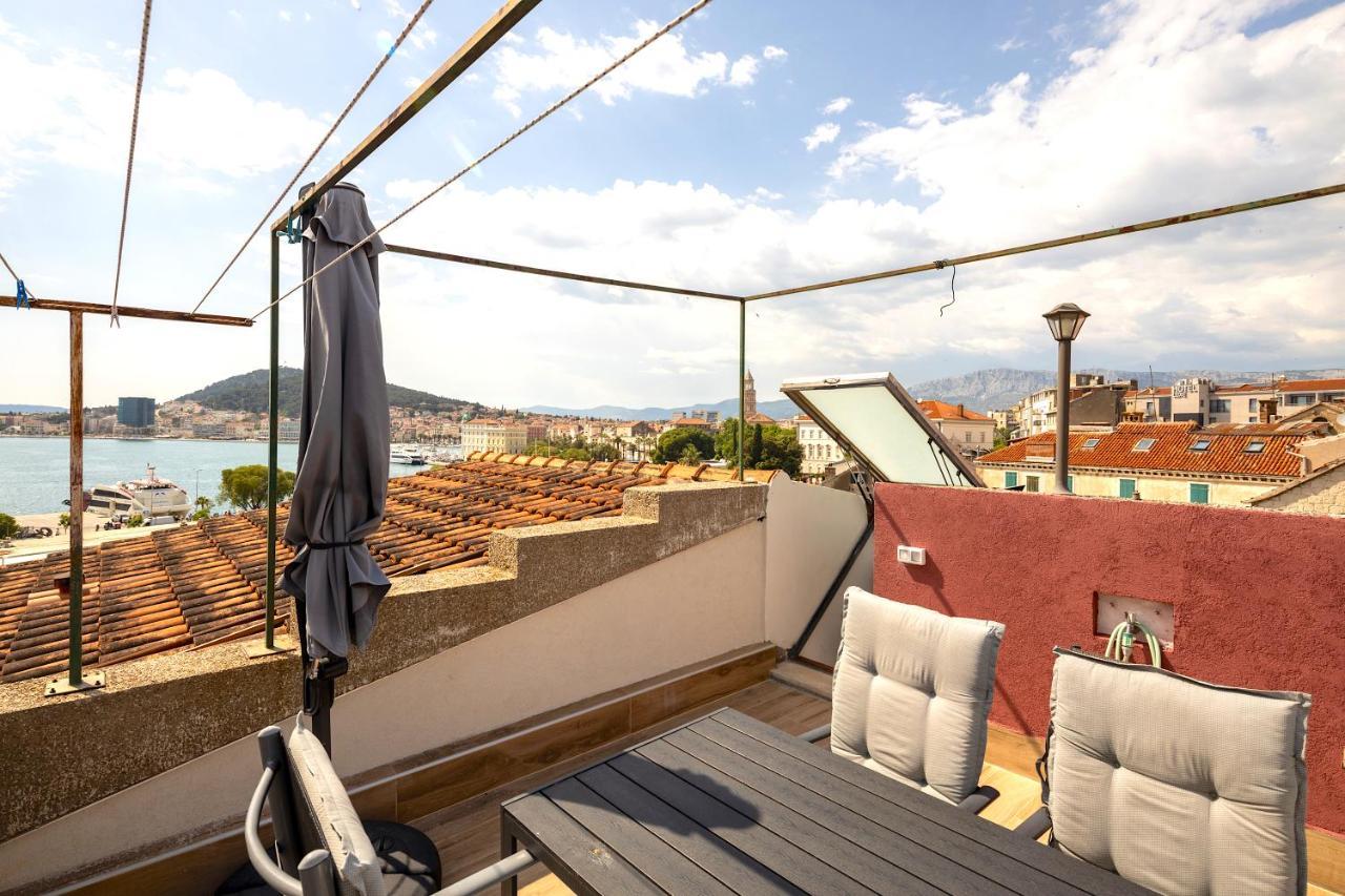 Luxury Apartment Olavia Rooftop Terrace & Seaview สปลิท ภายนอก รูปภาพ